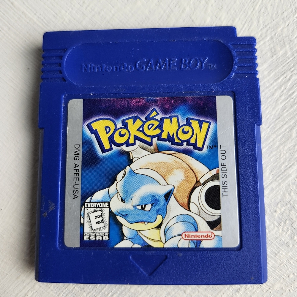 Vintage Nintendo Gameboy Pokemon Blue Version Video Games